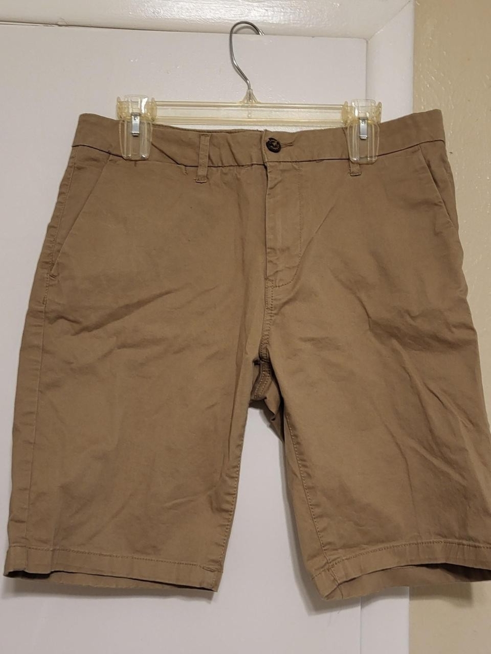 Men's Casual Chino Shorts in Tan